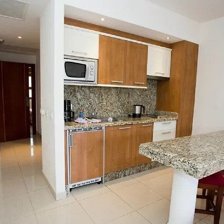 Hotel Marylanza Suites&spa 4*